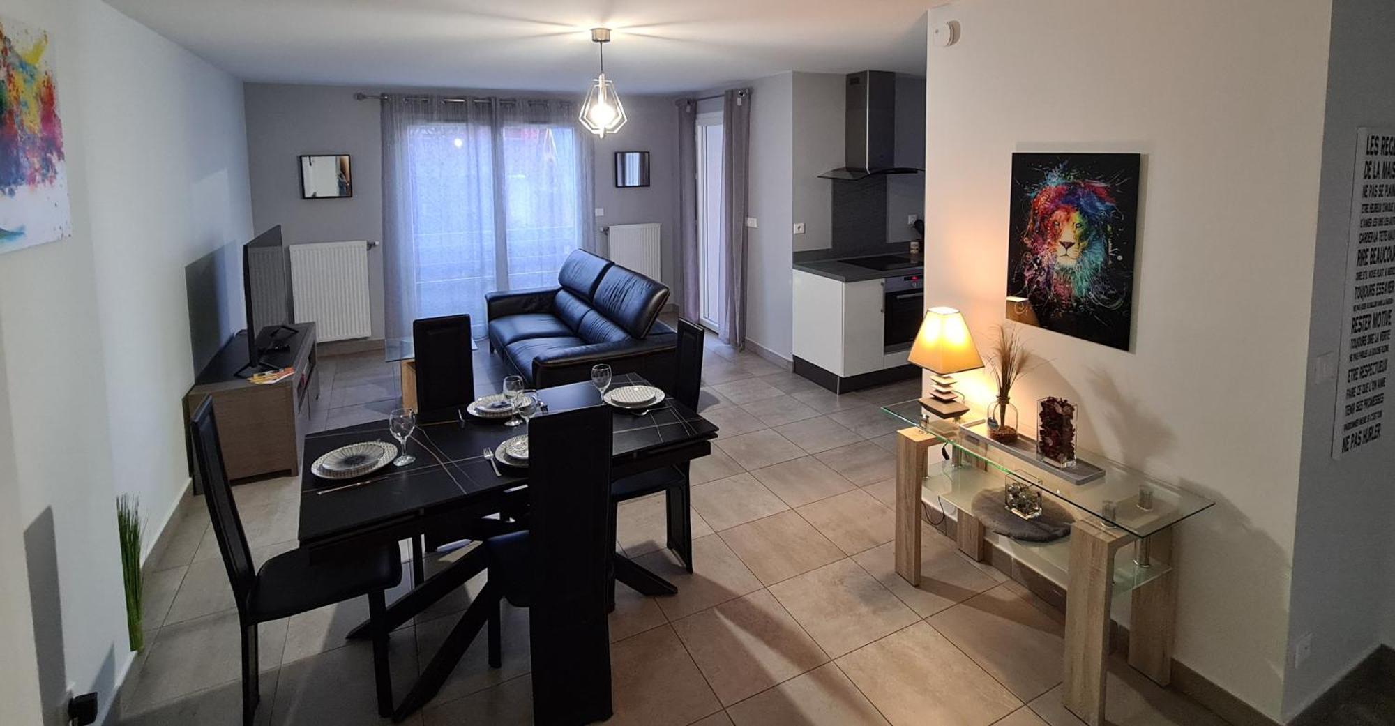 Appartement De Standing Au Centre De Chassieu Exteriér fotografie