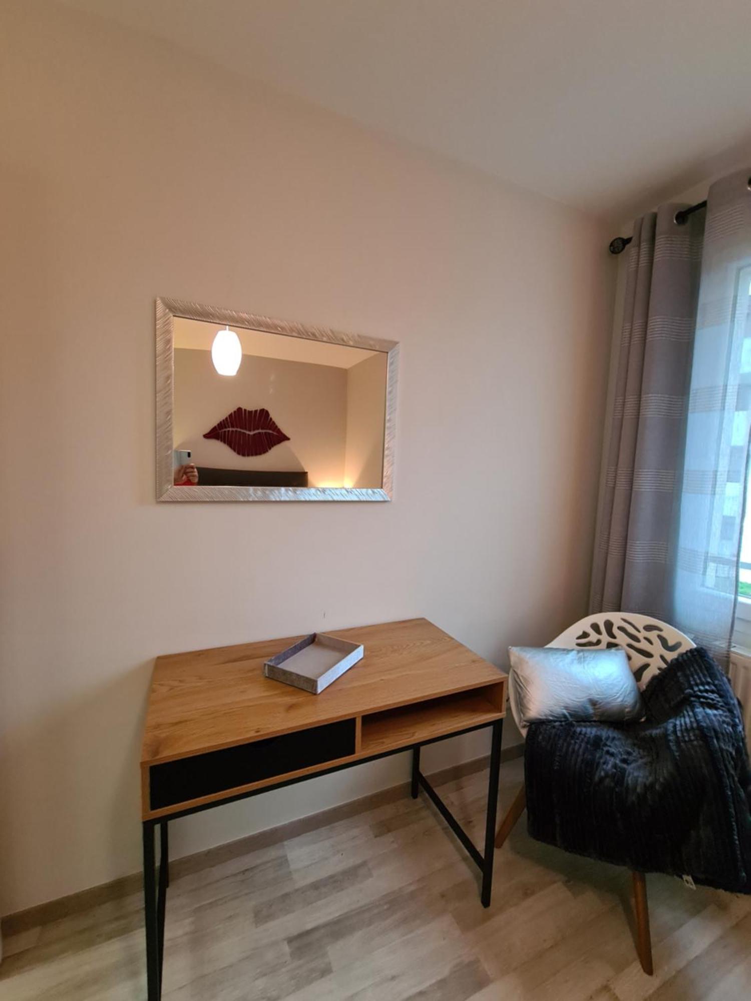 Appartement De Standing Au Centre De Chassieu Exteriér fotografie